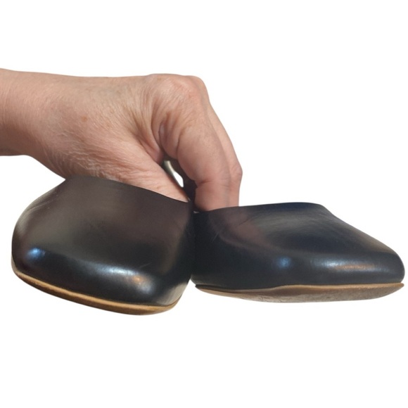 Everlane Black Minimalist Leather Square Toe Flats size 5.5 Made in Italy - Picture 3 of 8